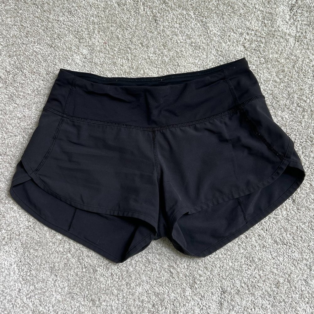 Lululemon Shorts: Size 2, Black